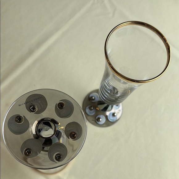 Gold and Silver Ornate Drinkware Flutes - Picture 3 of 9